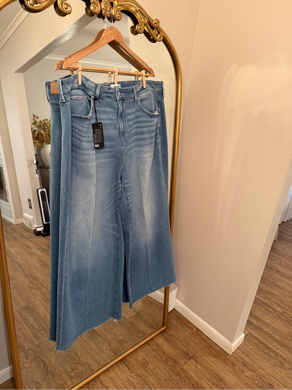 NWT PAIGE Anessa High Rise Wide Leg Jeans Size 22W in Mesmerize
